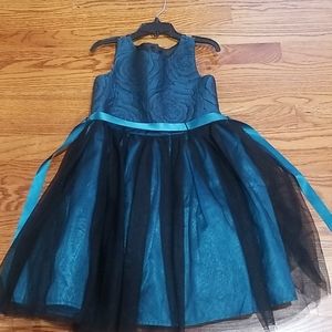 Girls holiday/Christmas/formal dress dark green